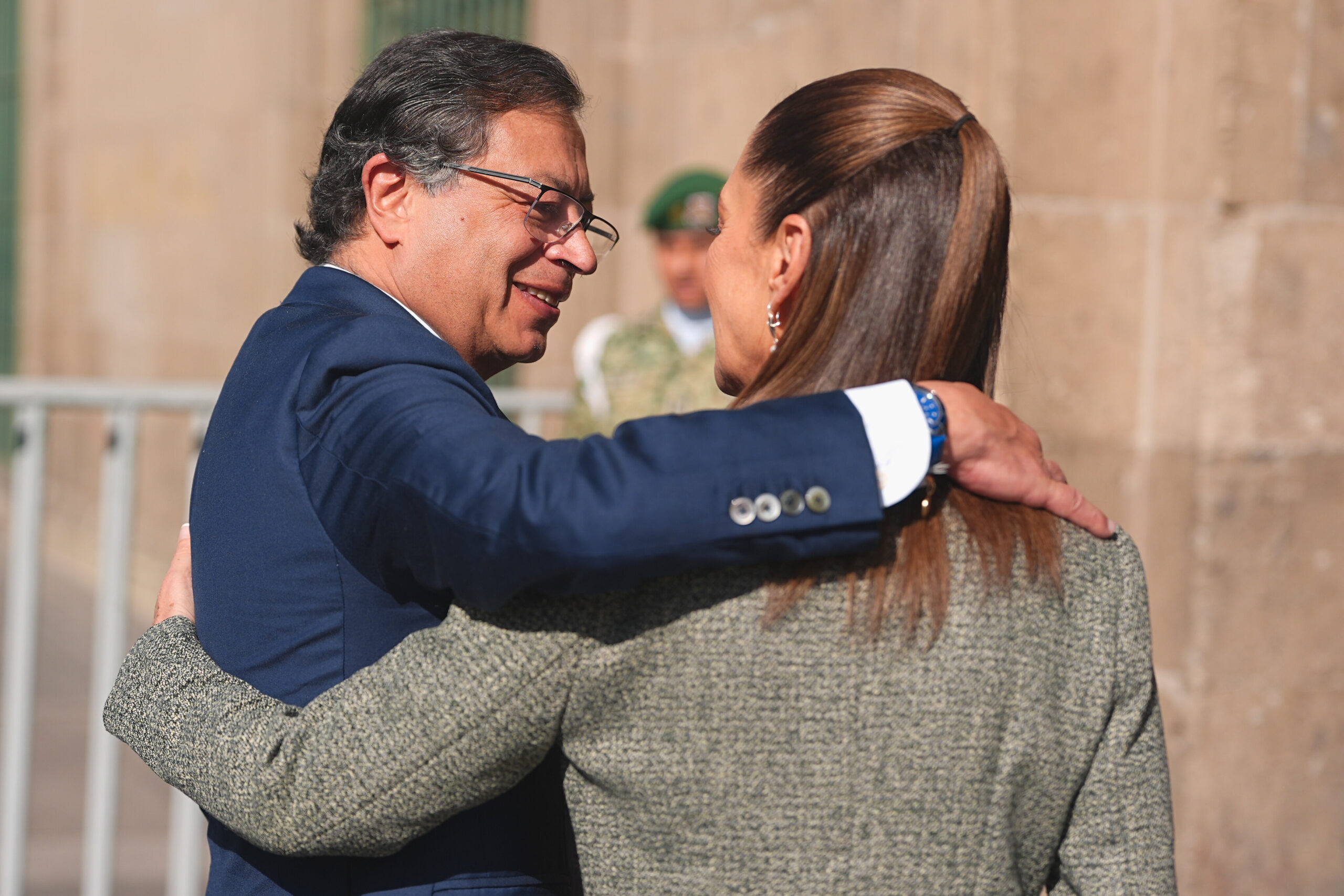 NarcoPresidentes: EE.UU. apunta a Petro y presiona a Sheinbaum